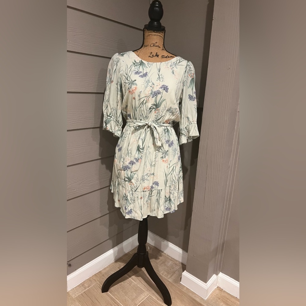 TART Collections Ruffled Spring Dress Size Small NWT